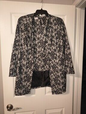 Kelly Diane Set -jacket size 8, blouse size 10